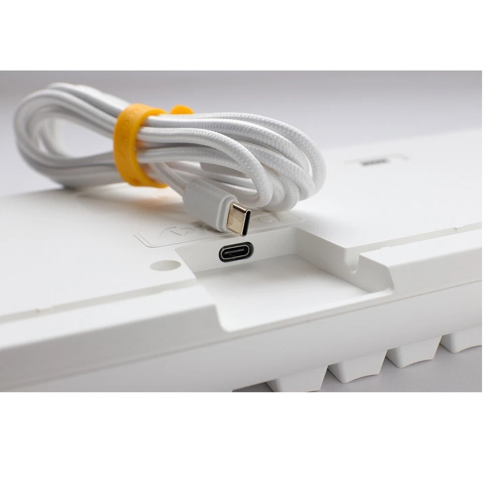 Ducky One 3 Classic Fullsize USB RGB Gaming Keyboard Cherry Silver - Pure White - Image 4 of 4