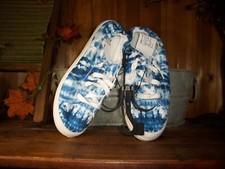 TIME AND TRU LADIES BLUE TIE DYE CASUAL SHOES SIZE 8 LACE UP ELASTIC ANKLE NEW