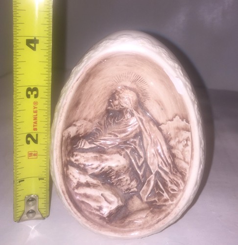 Easter Egg-White Glazed Ceramic Jesus And Cross Figurine-Signed K.D 79' Brownies - Picture 8 of 12