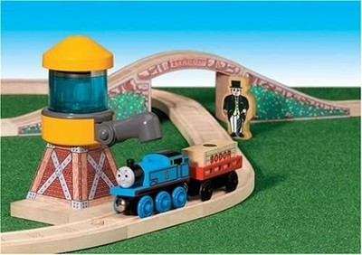 Thomas \u0026 Friends Wood Train Water Tower 