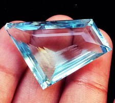 Light Blue Aquamarine Between 51 to 52 Ct Certified Loose Gemstone For Sale