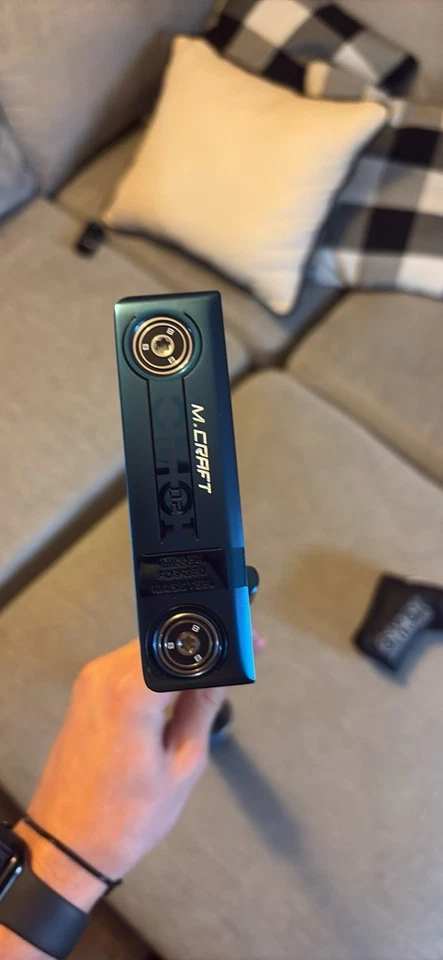 Putter fresado azul Mizuno M-Craft tipo 2 con empuñadura Superstroke Tour 5.0. Foto 4 de 4
