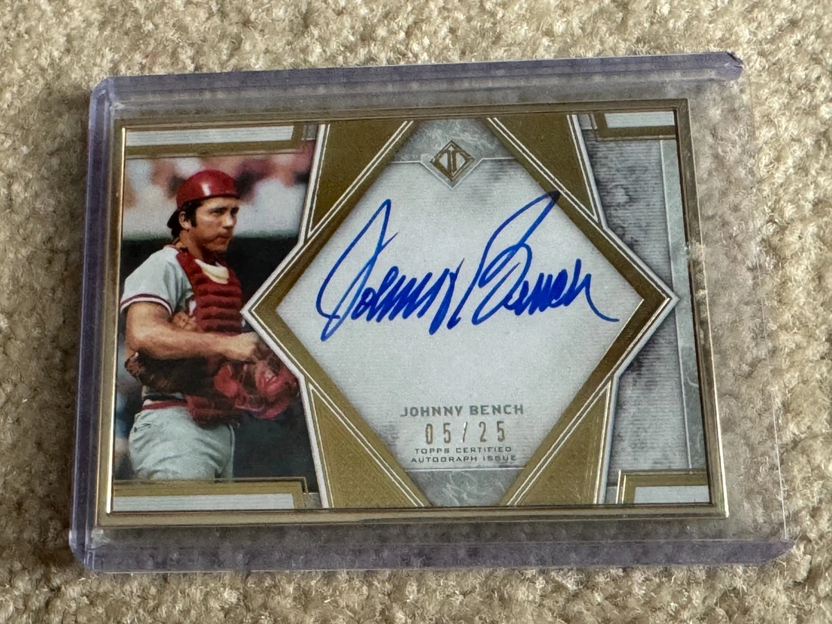 Topps Major Leagues (MLB) Johnny Bench Autographed Baseball Sports