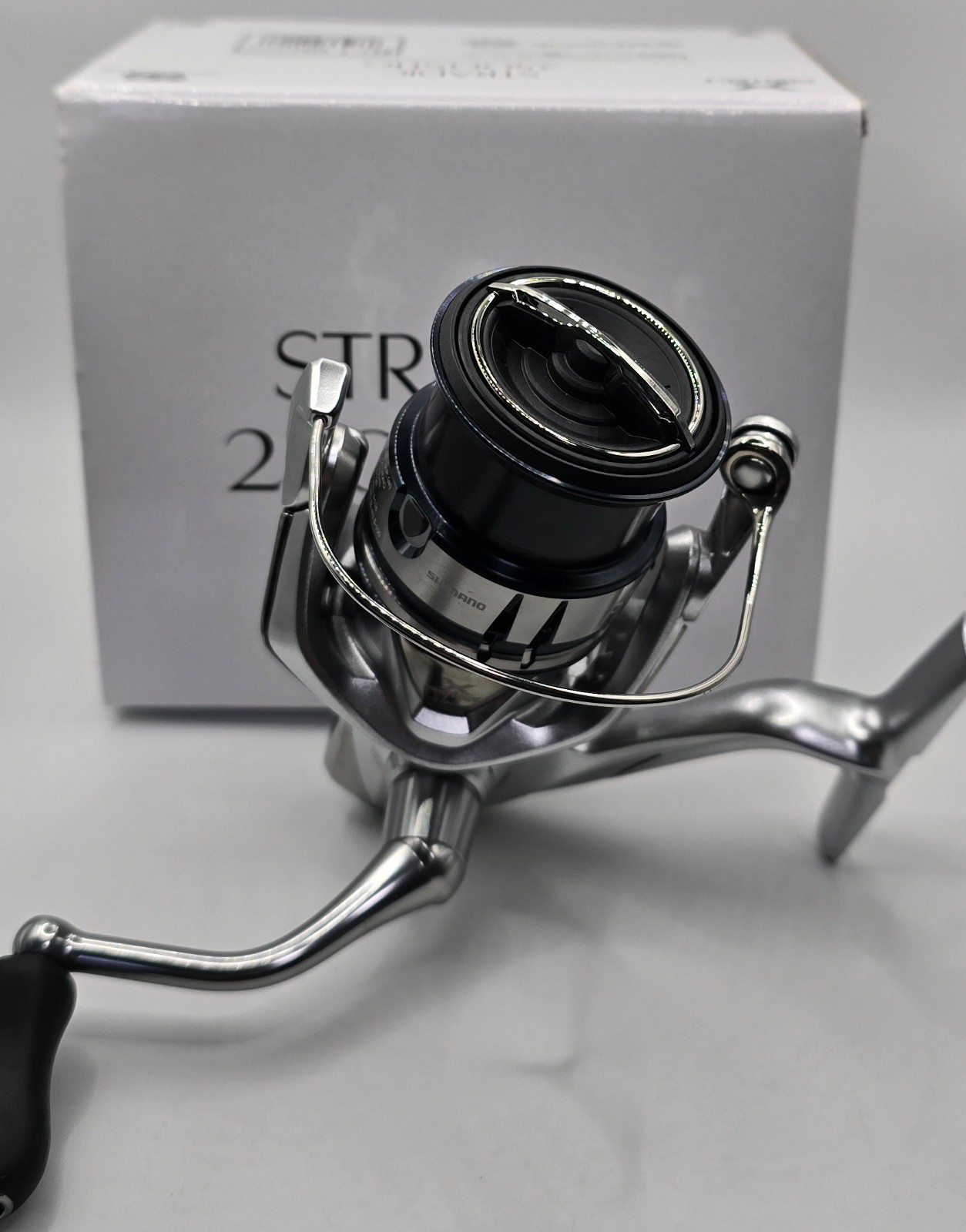 Shimano Stradic 2500SHG-L Spinning Reel from Japan