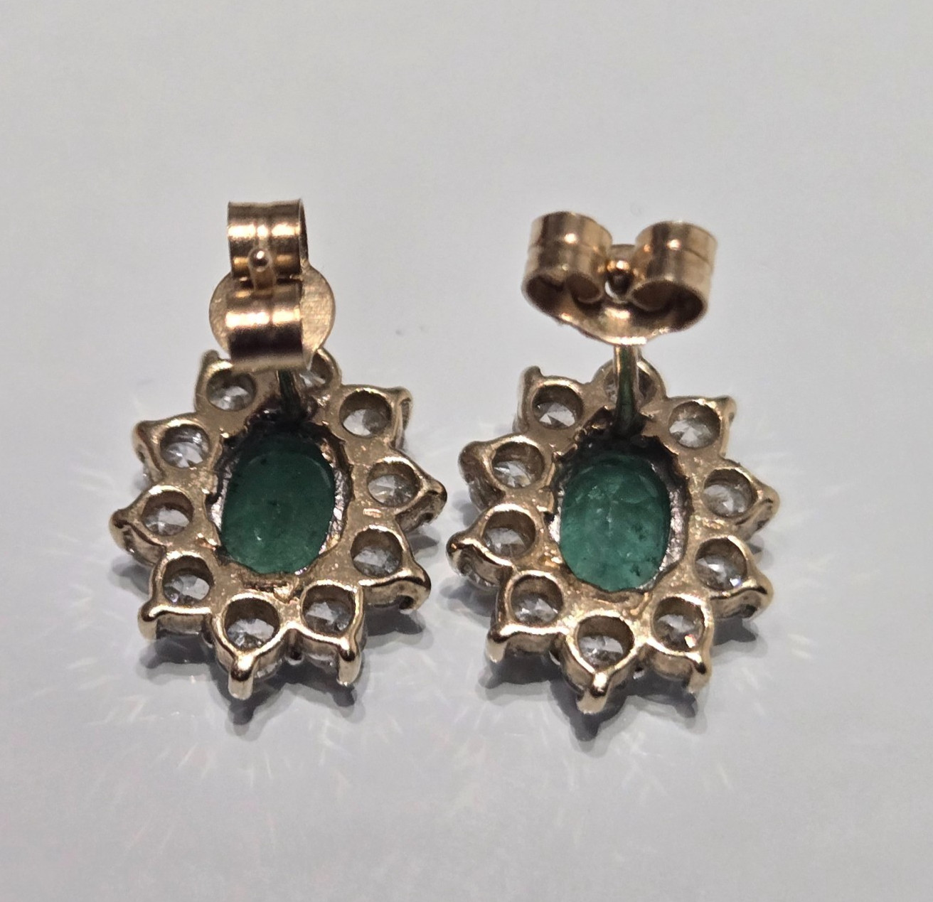 9ct Gold Stud Earrings Emerald Stones Halo Setting 11mm x 9mm 2g image 8