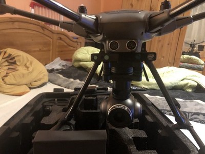 Yunee Typhoon H plus mit c23 Camera st16 plus Fernbedienung