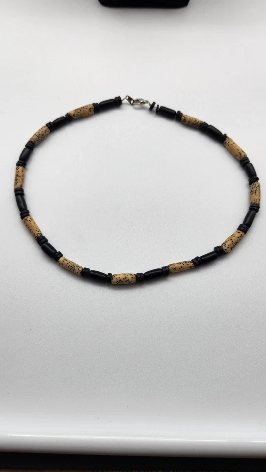 Gargantilla con cuentas NTL - 16 pulgadas, cuentas naturales beige y negro, vintage Foto 3 de 4