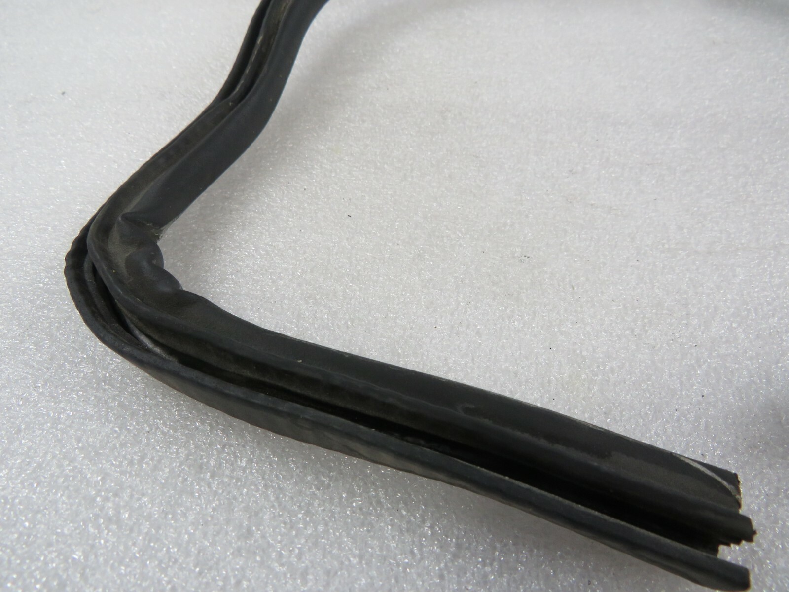 Ferrari 599 GTB, RH, Right, Duct Joining Gasket, Used, P/N 80214700