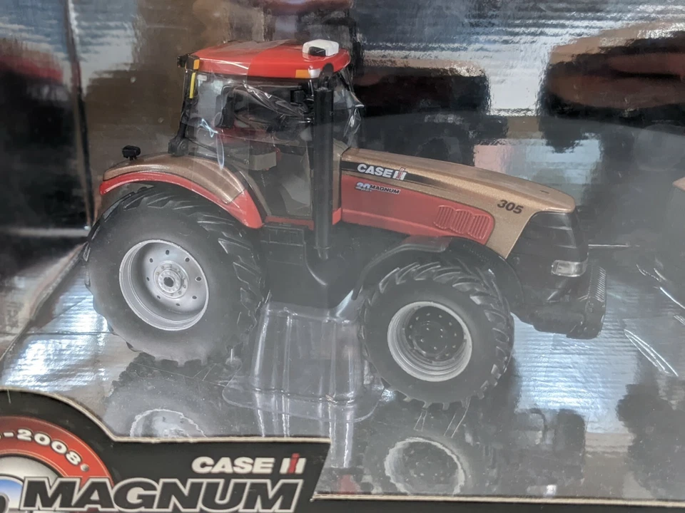 Case IH Magnum 305, Steiger 535 Tractor Gold Signature Edition Ertl 1/32 Diecast - Image 2 of 4