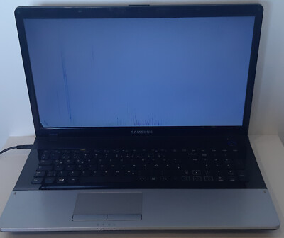 Samsung 300E  15,4'' Notebook  Lap Top  (  1034  )