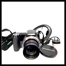 Olympus Stylus SP-810UZ 14.0MP Digital Camera - Black V103020BU000  16GB Card