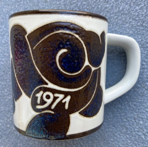 Royal Copenhagen Fajance 1971 Annual Dated 3” Coffee Mug Artisan Design Denmark