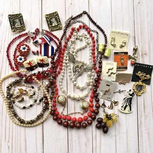 VINTAGE ESTATE COSTUME Red Gold & Silver Toned Rhinestoned & Pearl Jewelry LOT