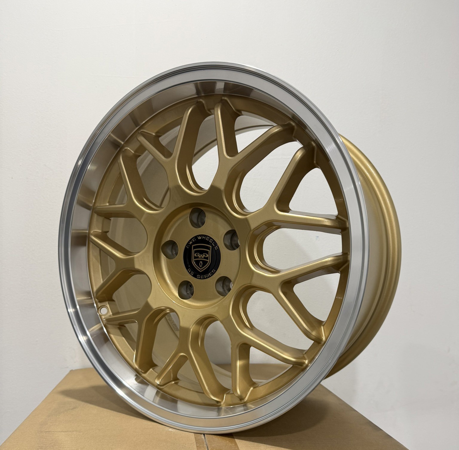 Audi R8 2008-2018 Wheel Gold