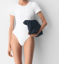 Aritzia Contour Crew Neck Bodysuit White Short Sleeve Snap M NEW