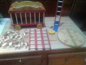 Vintage 1960s Fisher Price 900 Circus Wagon Wooden Animals 60s