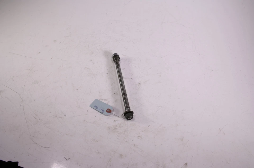 86 Yamaha FJ1200 Front Wheel Axle - Image 4 of 4