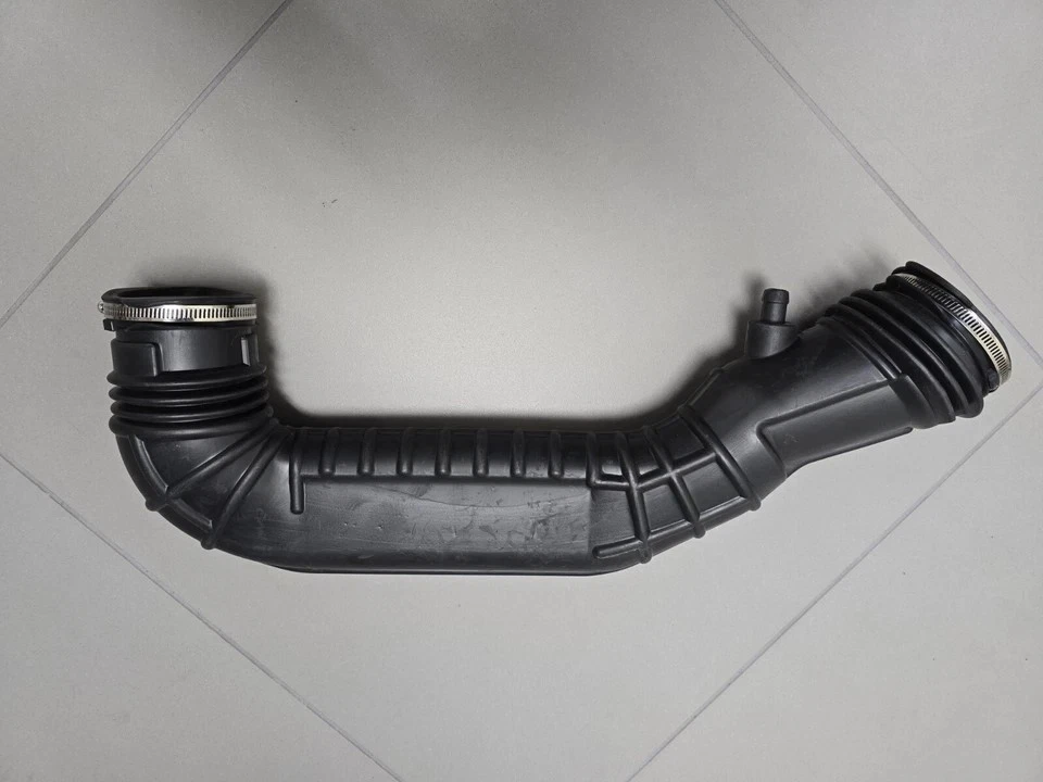 Nueva manguera de admisión de aire F47Z-9B659-A apta para Ford Ranger/Explorer 1992-1994 V6 4,0 L Foto 2 de 4