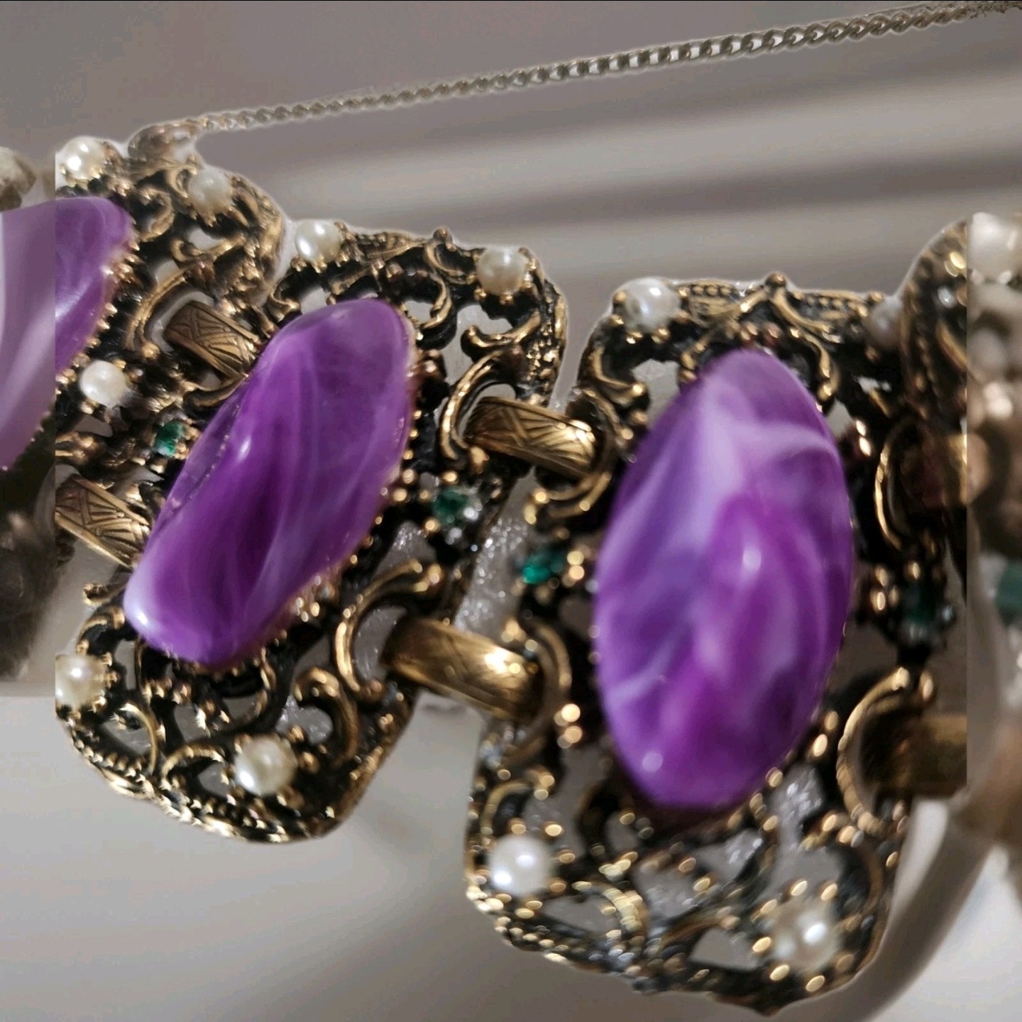 Stunning Statement VTG 6 Panel  Purple Lucite/Fau… - image 5