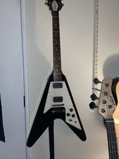 WESLEY Flying V Guitar  Classis Piano Black With White Scratchplate + Gig Bag