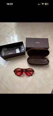lunettes Tom Ford Neughman FT0882 - Photo 1/4