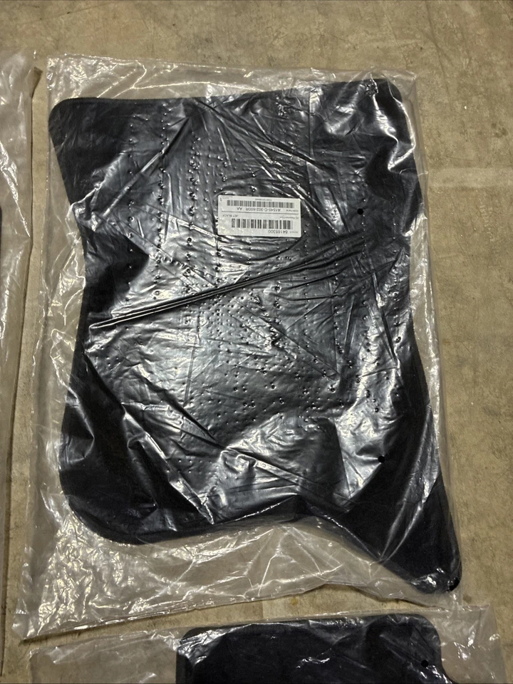 2014-18 Chevy Silverado GMC Sierra 1500 Crew Cab Black OEM Carpet Floor Mats Set Foto 3 de 4