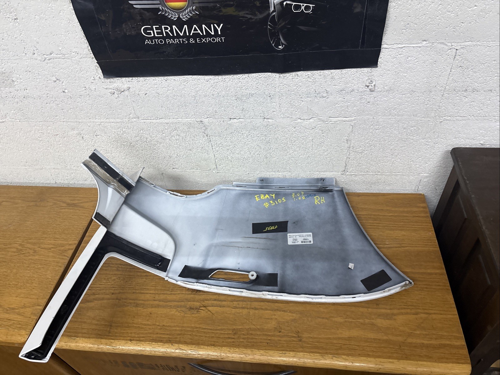 ROLLS ROYCE CULLINAN REAR BUMPER PANEL RH Right Side TRIM 2019-2023   OEM #3105