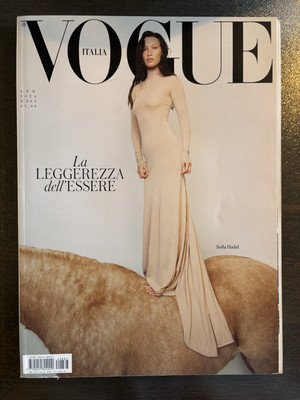 MAGAZIN VOGUE Italy- Nr. 04 / 2024
