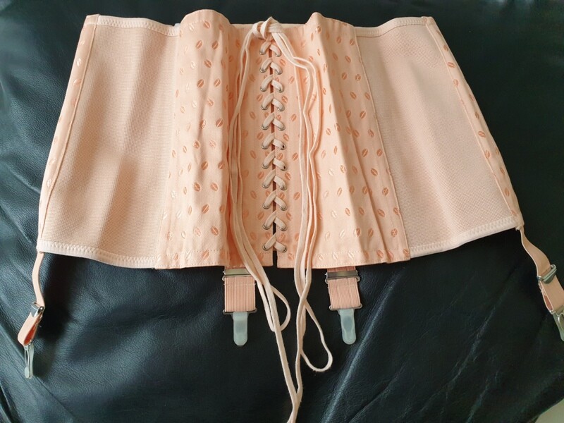 Gaine Porte-Jarretelles Vintage Taille FR 88cm - Couleur Saumon - Made In France - Neuf Sans Étiquette