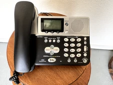 AT&T 5.8Ghz Digital Phone System 2 Line W/ 1 Cordless Handset EP5962