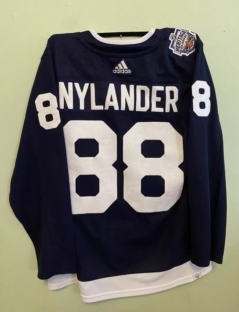 maple leafs heritage classic jerseys