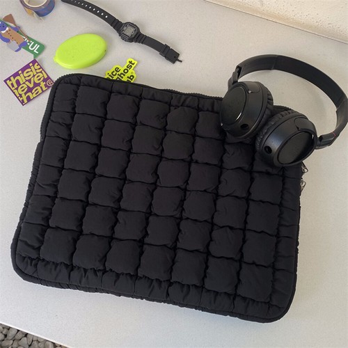 Quilted Laptop Bag Fluffy Padded Carrying Case for Laptop (Black 15-15.6 Inch) - Afbeelding 2 van 10