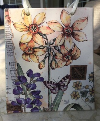 NEW!  Elegant Floral Gift Cards in Carrying Case Flowers and Butterflies