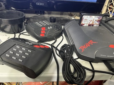Atari Jaguar System w/games and extras, tested.