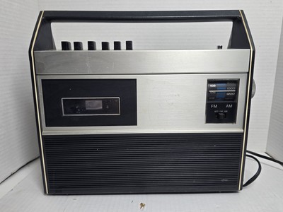 RARE Vintage Penncrest AM FM Tuner Cassette Tape Player Recorder Portable # 3241