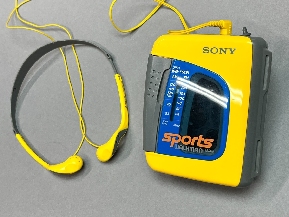 Sony Walkman WM-FS191 Sports Radio Cassette & MDR-W14 Headset