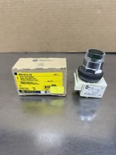 Square D 9001K1L1G Full Guard Green Illuminated Push Button New Old Stock