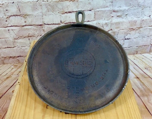 GRISWOLD No. 8 CAST IRON GRIDDLE...ORIGINAL 1930'S LARGE LOGO.