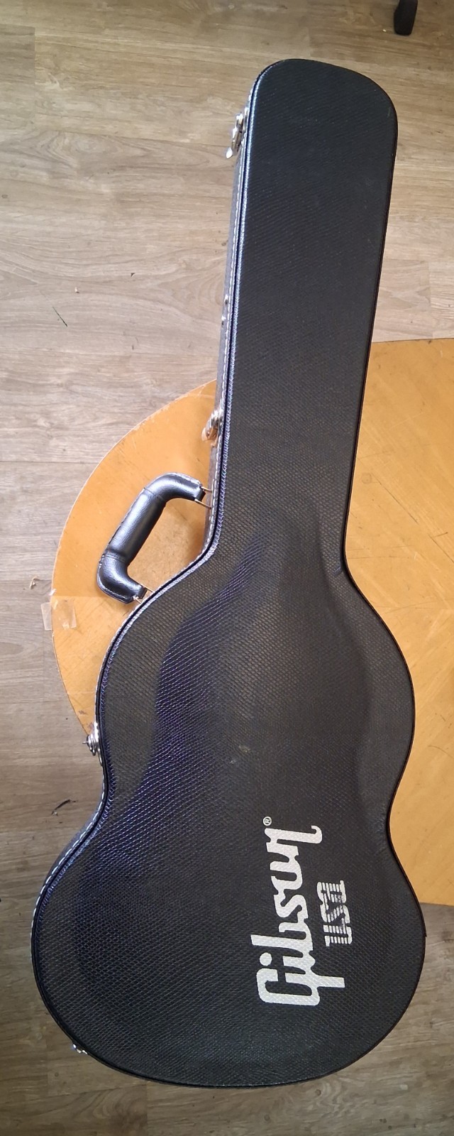 Gibson ASSGCASE-MDR SG Modern Hardshell Case Black / white Inside