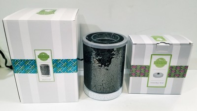 RETIRED SCENTSY ''BLACK CRUSH'' FULL SIZE LAMPSHADE WAX WARMER WITH CEMENT BASE