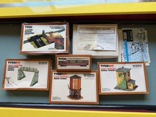 Tyco Train HO Scale Snap Together Tower Bridge Container Loader Mixed Lot Of 6