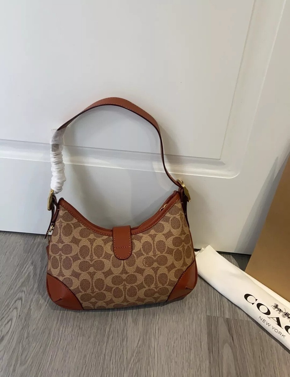 COACH Hamptons Hobo In Signature Canvas Tan Caramel CY934 outlet