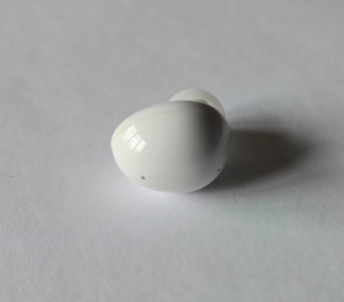 未使用 Samsung Galaxy Buds2 White Samsung Galaxy Buds2 review: These in-ear headphones pack a