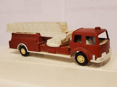 tootsietoy fire truck 1970