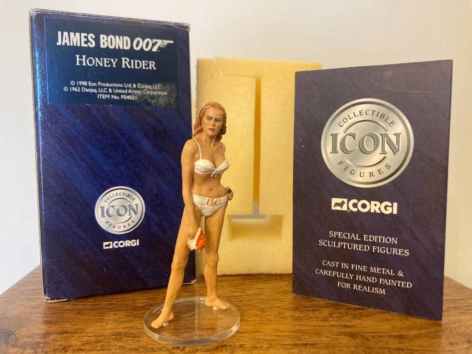 Corgi F04021, Honey Rider - Free Price Guide & Review