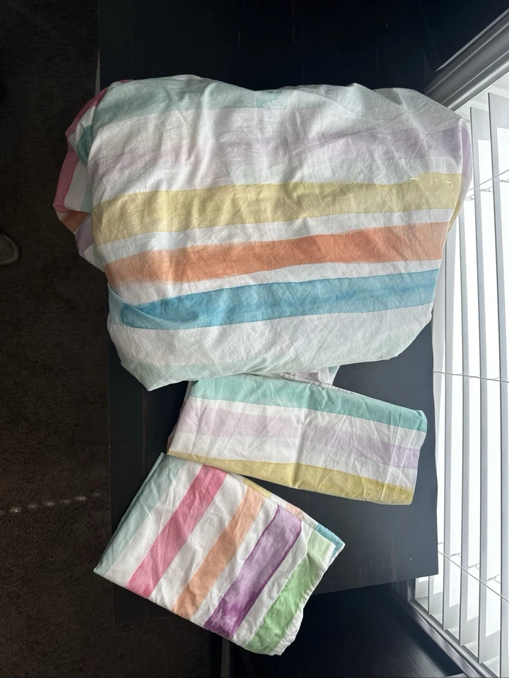 Funda nórdica Pottery Barn Kids Kayla Rainbow completa/queen/fundas acuarela Foto 2 de 2