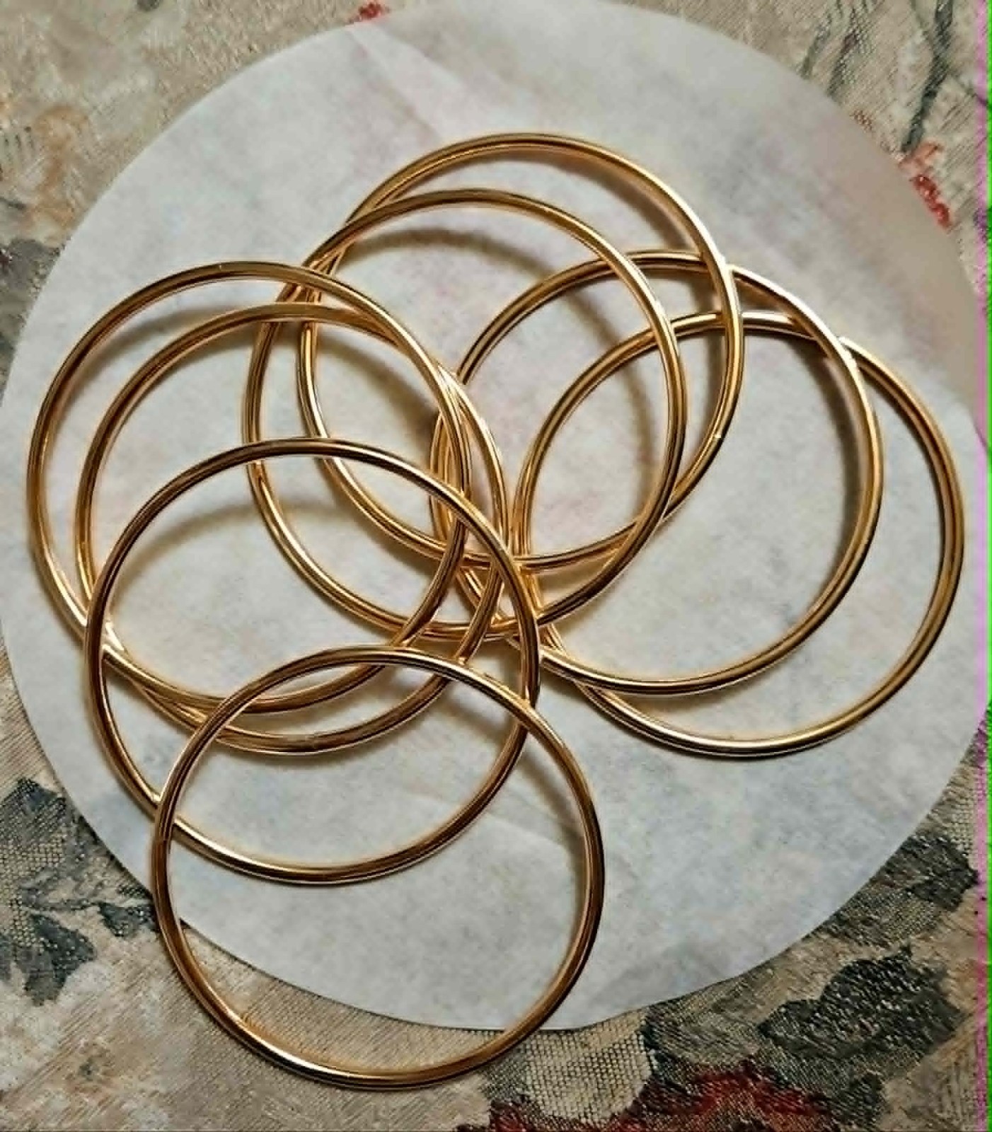 Set of 6 Gold-plated Bracelet Bangles- N w/o T