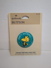 Vtg 1965 Hallmark Party Animal Woodstock (Peanuts) Button Pin Turquoise Lapel