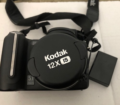 KODAK EASYSHARE P850 5.1MP DIGITAL CAMERA W/ ACCESSORIES - Picture 6 of 6