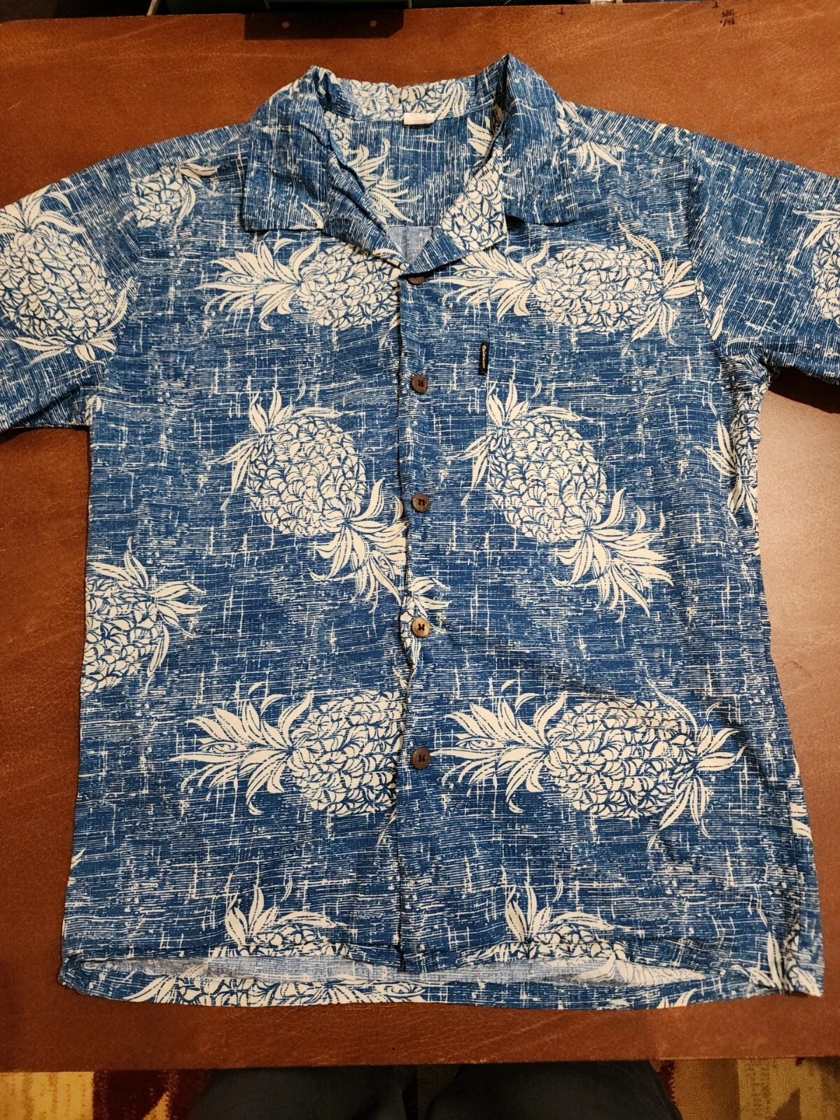 Palmwave Hawaii Men's MEDIUM S/S Blue Pineapple Button Down EUC. GB3
